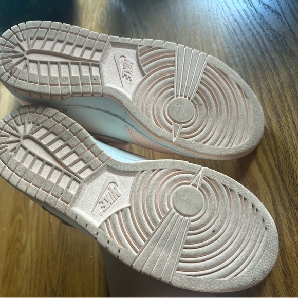 Nike Dunk - Picture 3 of 5